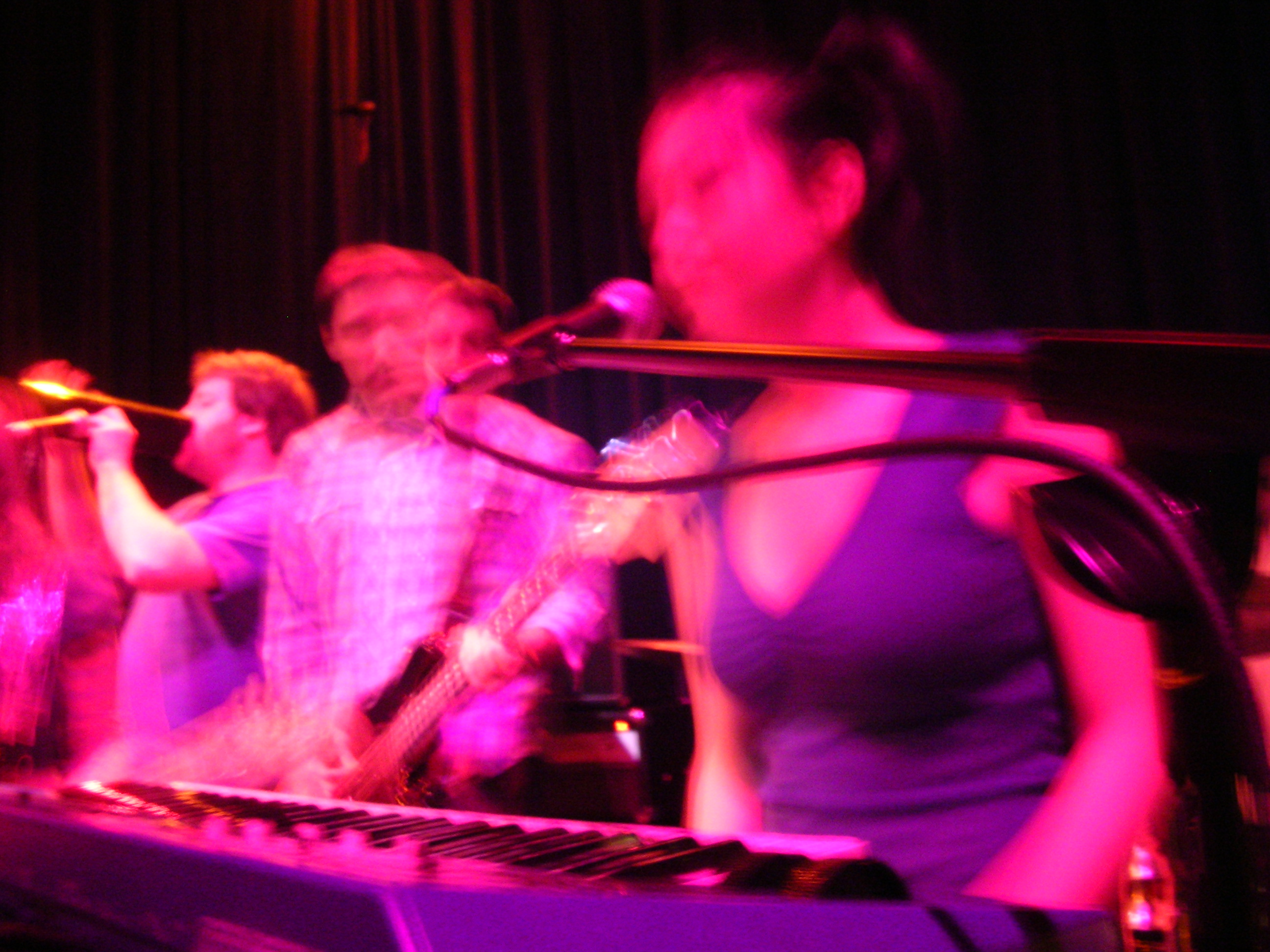 phawker-com-curated-news-gossip-concert-reviews-fearless-political