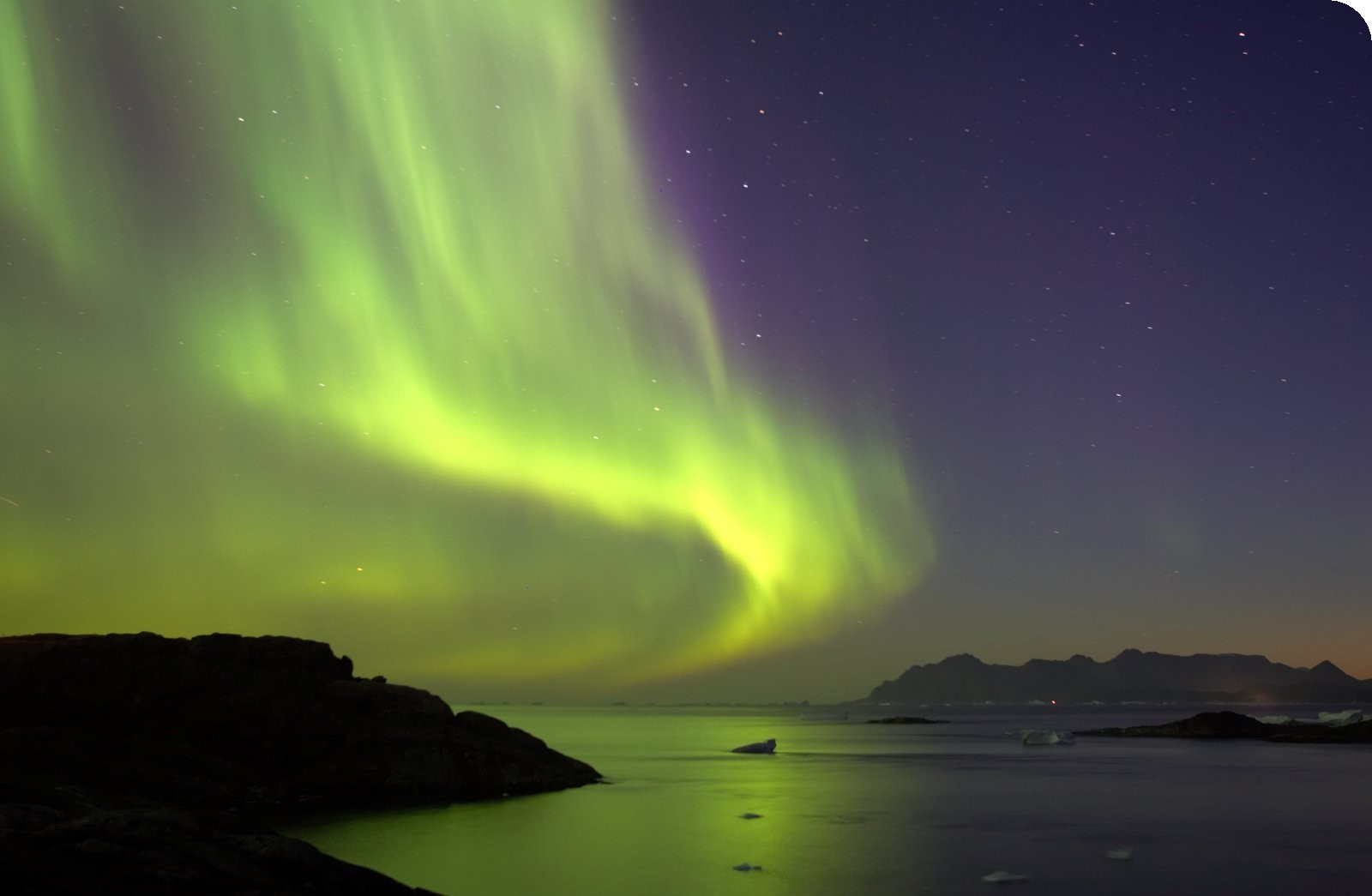 northern-lights-over-the-fjords.jpg
