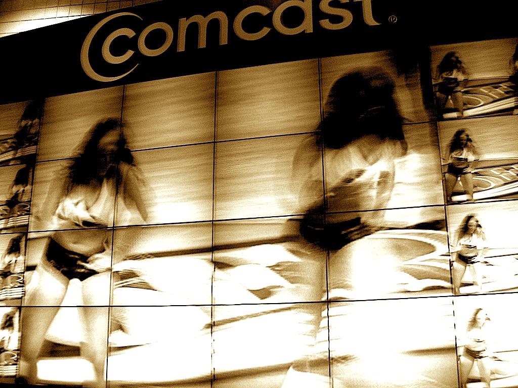 comcastcheerleader.jpg