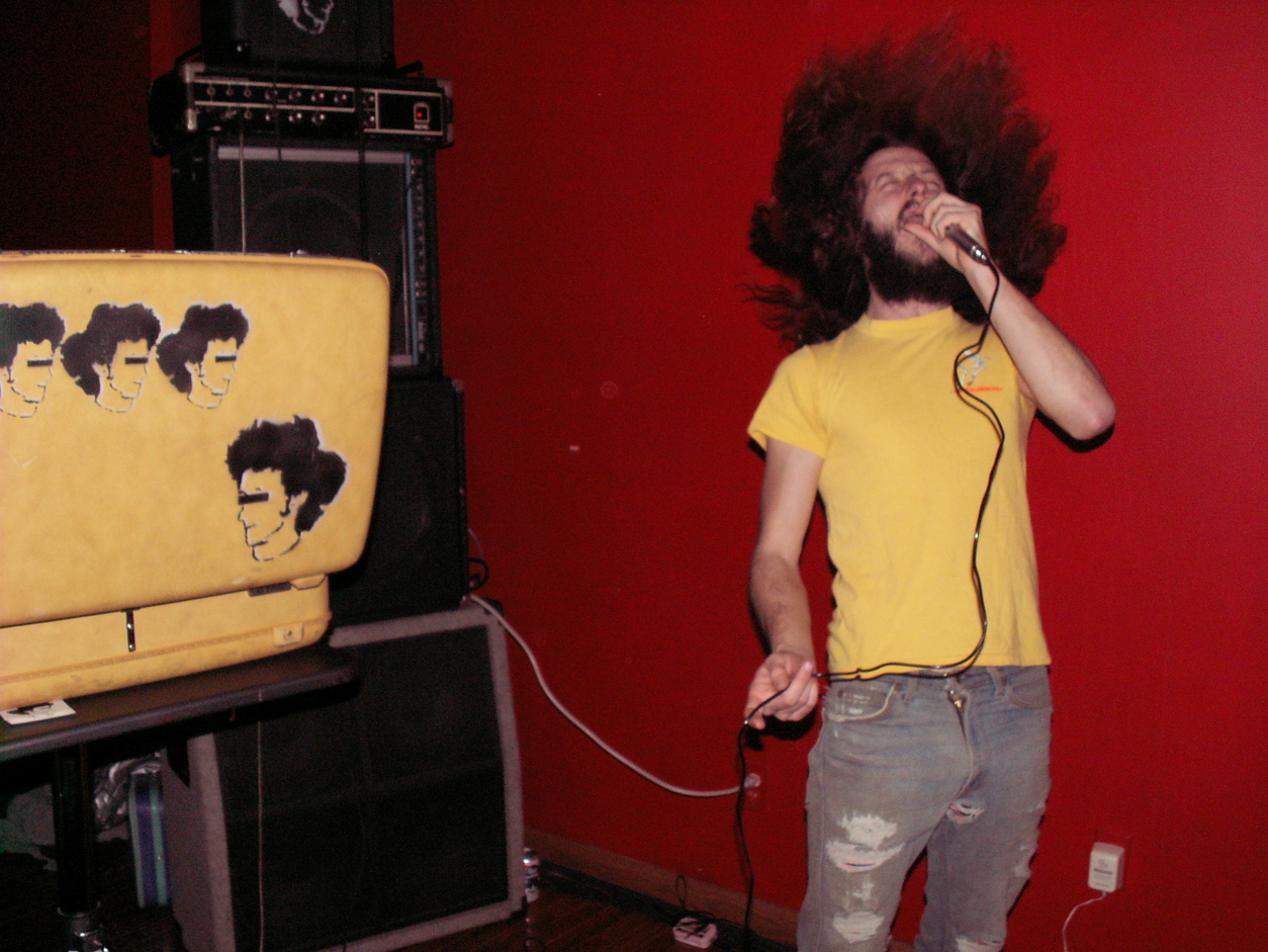 drumslikemachineguns.jpg drumslikemachineguns.jpg