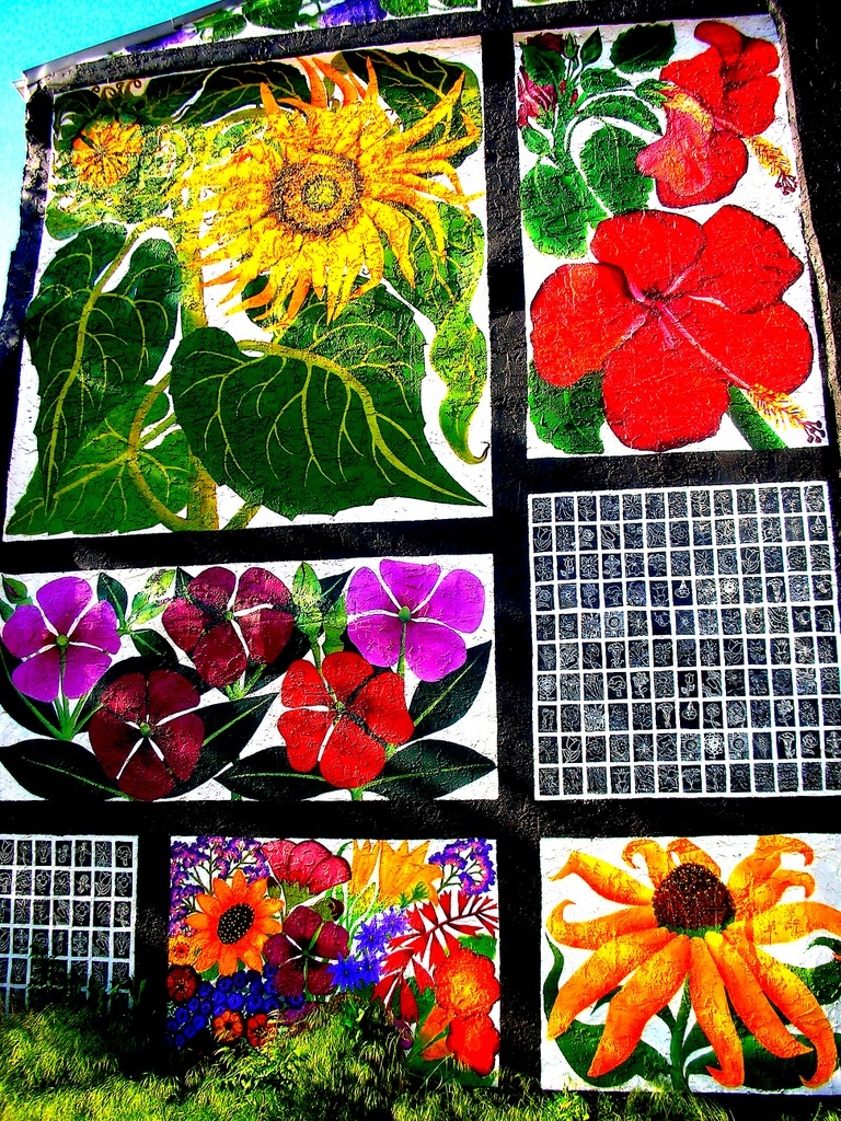 tisflowermural.jpg tisflowermural.jpg