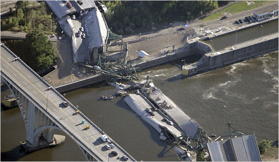 bridgecollapse.jpg