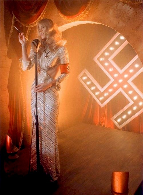 nazi-caberet.jpg