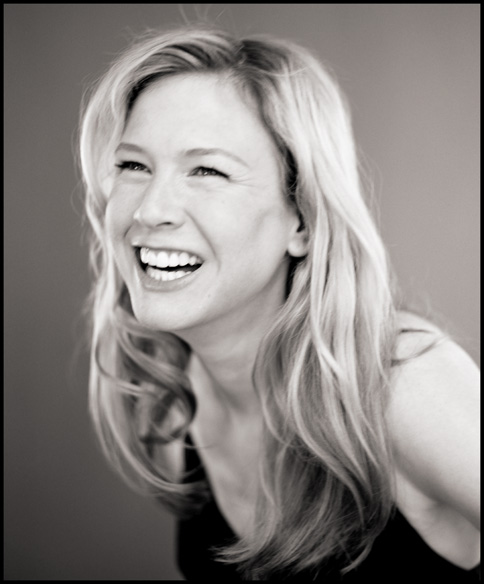 8-renee-zellweger-laughing-headshot_1.jpg