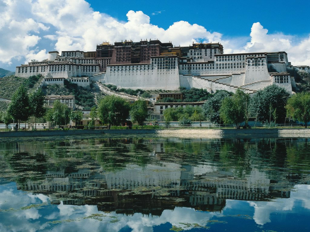 potala_palace_tibet_province_china.jpg