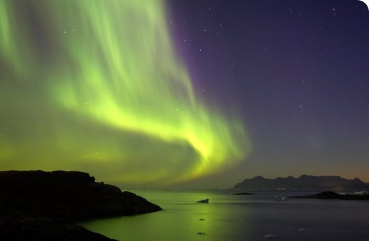 northern_lights_over_the_fjords.jpg