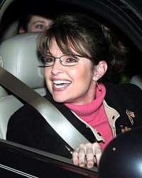 palin_in_the_car_1.jpg