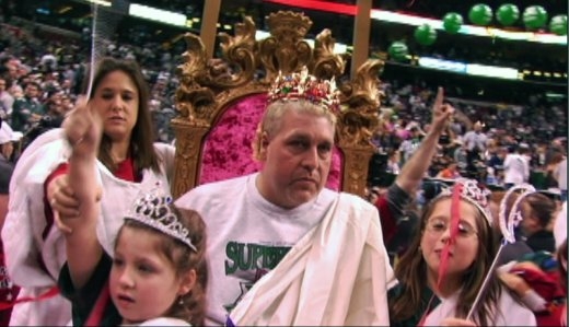 swallowyourpride_el_wingador_procession.jpg swallowyourpride_el_wingador_procession.jpg