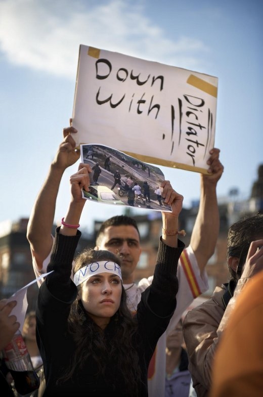 iran_down_with_dictator.jpg iran_down_with_dictator.jpg