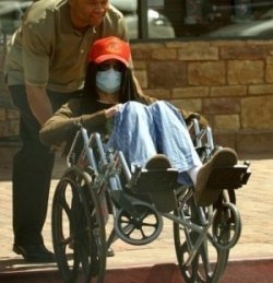 michaeljacksonwheelchair_1_1_1.jpg