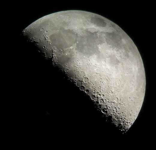 moon5_1.jpg