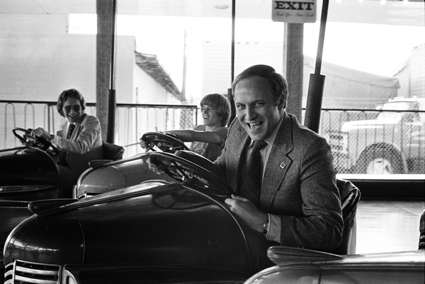dick-cheney-in-a-bumper-car-dallas-1976-21741-1265141899-23.jpg