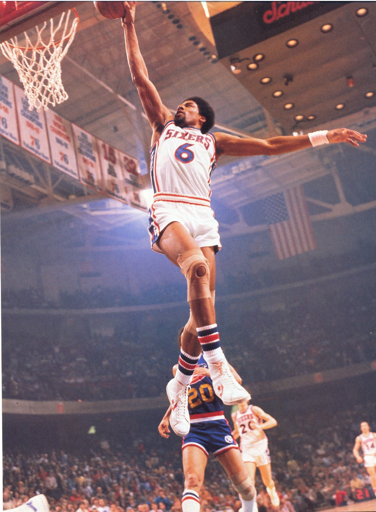 Sixers_76_77_Home_Julius_Erving__2_.jpg