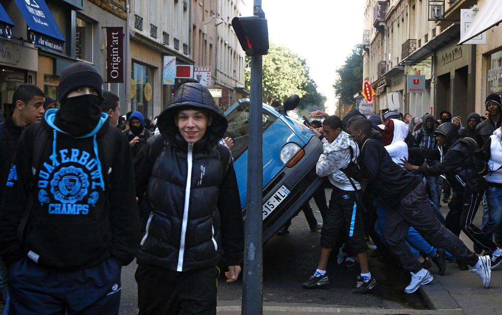 riot_CROPPED.jpg riot_CROPPED.jpg