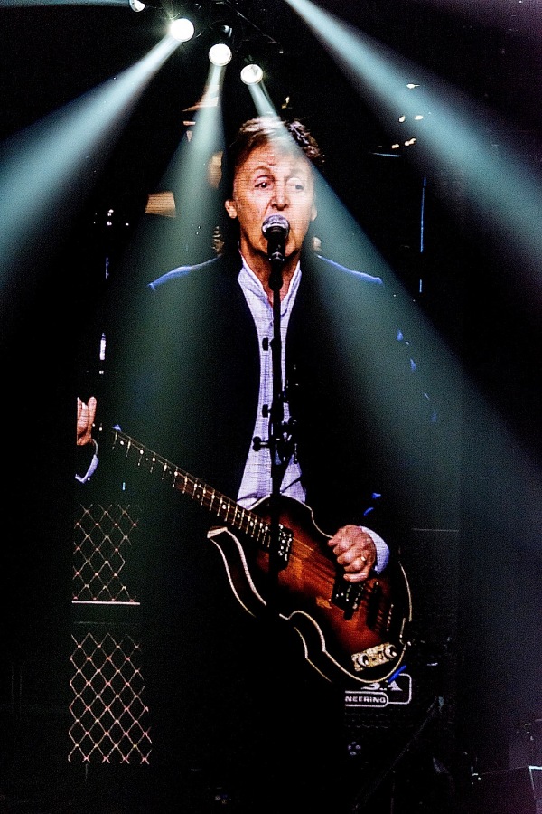 PAUL_MCCARTNEY_by_DAN_LONG