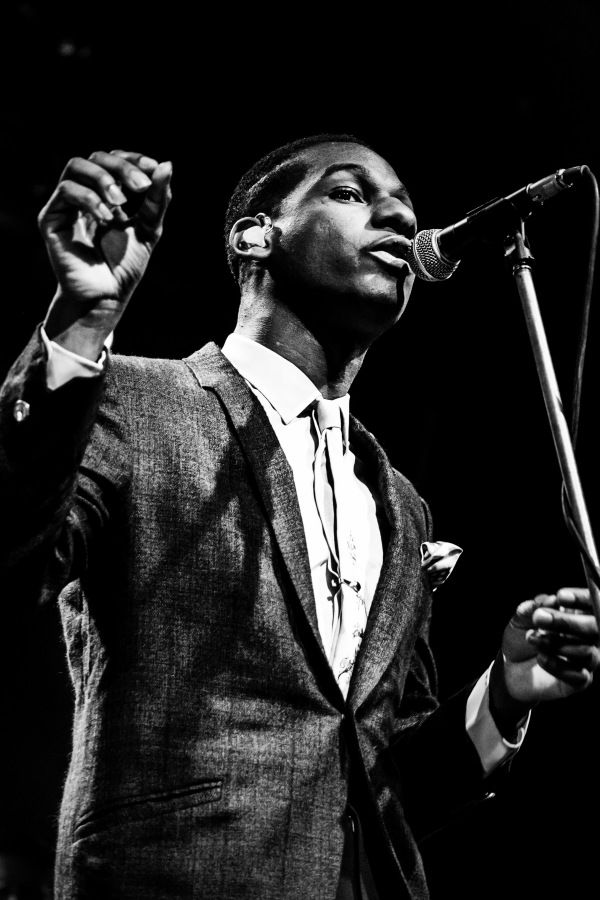 Leon_Bridges_by_Dylan_Long